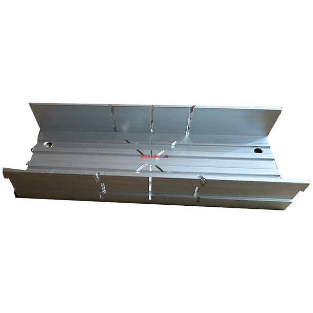 Skrekasse af aluminium  L135 B 45 H 23 mm.