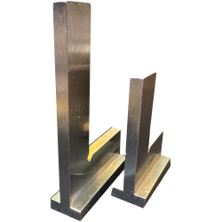  Vinkel, metal. 80 X 50 mm. med fod 85,5 mm.