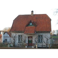 Camilla &amp; Esbens hus med tegltag