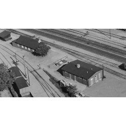 Depot med hestestald.